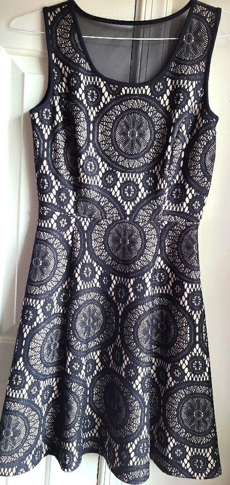 Gorgeous fitted mini LBD lace detail